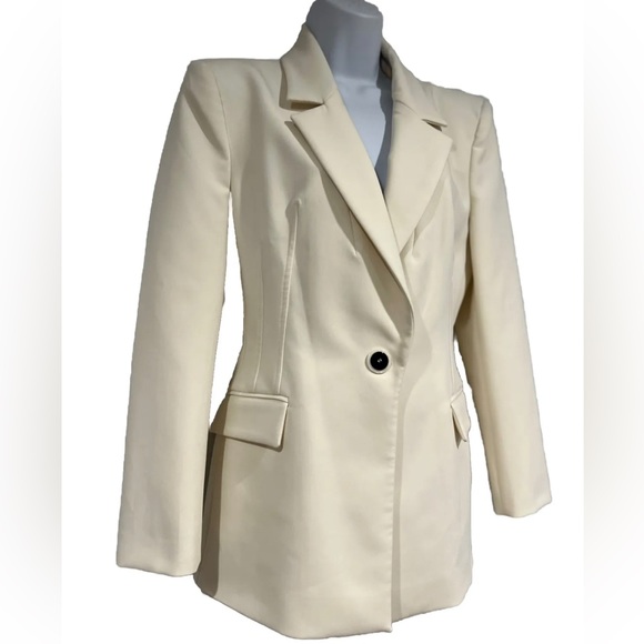 Zara fitted ivory Blazer Jacket⭐️Limited Edition ⭐️ - Picture 3 of 16
